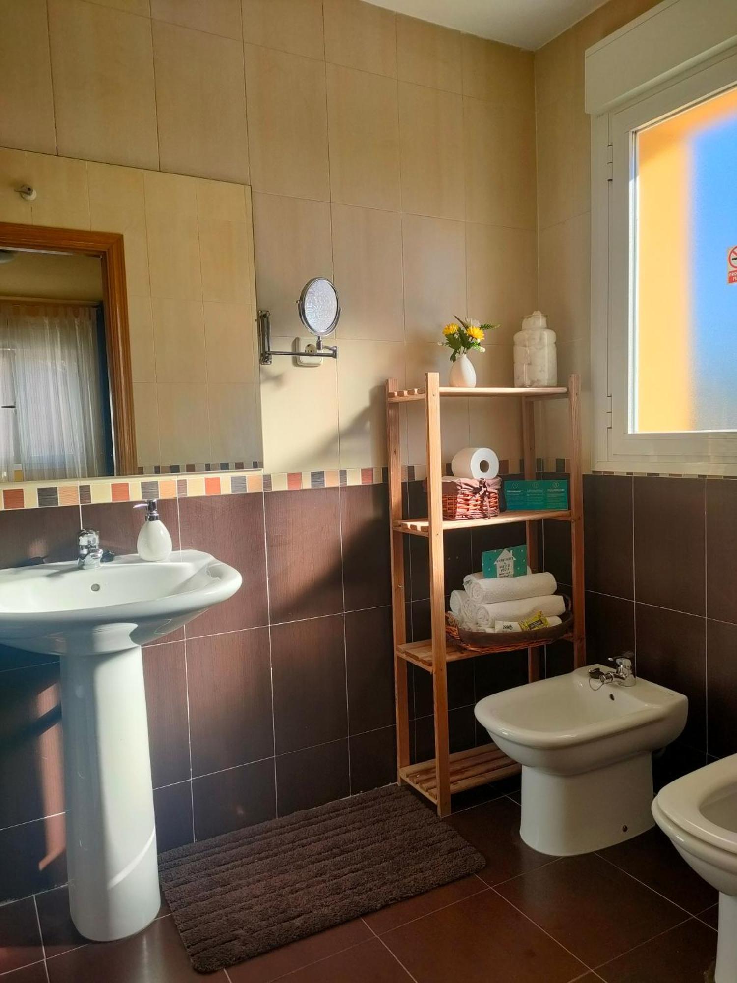 Homey Stays Anover de Tajo Exteriör bild